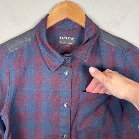 Flylow Gear Shirt Womens Size Small Purple Blue Plaid Flannel‎ Outdoor Western - Picture 4 of 10